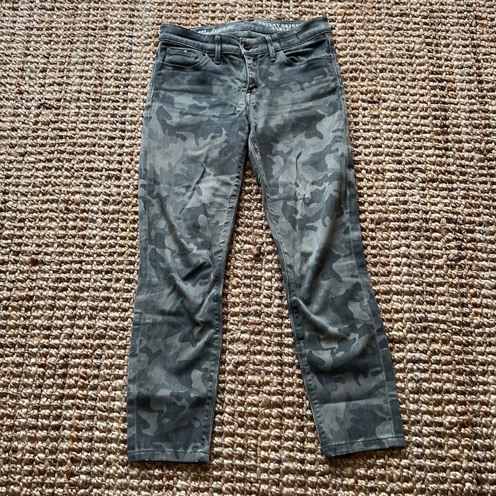 Camo Madewell skinny ankle Jean. Size 25.